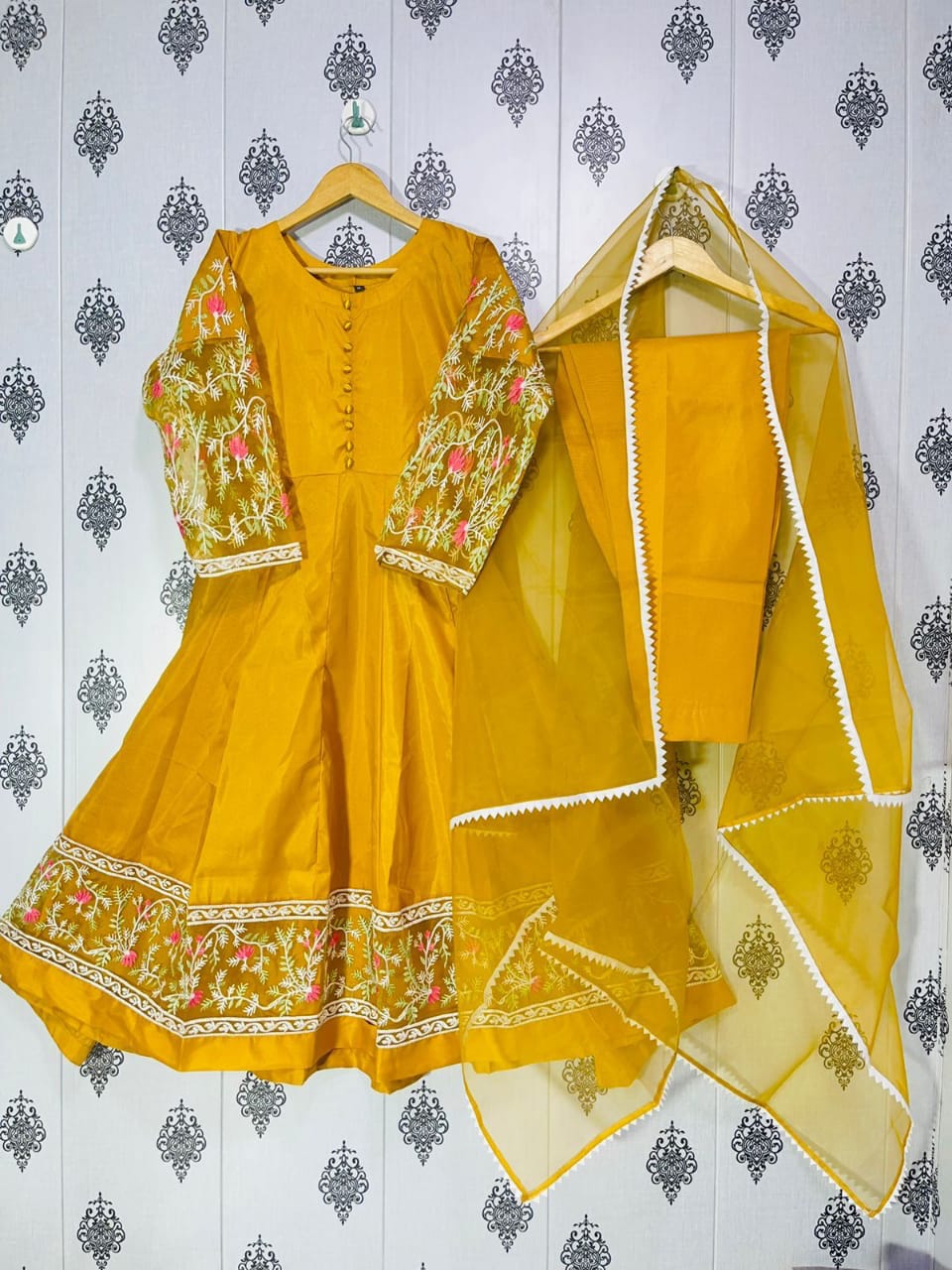 Embroidery Organ (2)